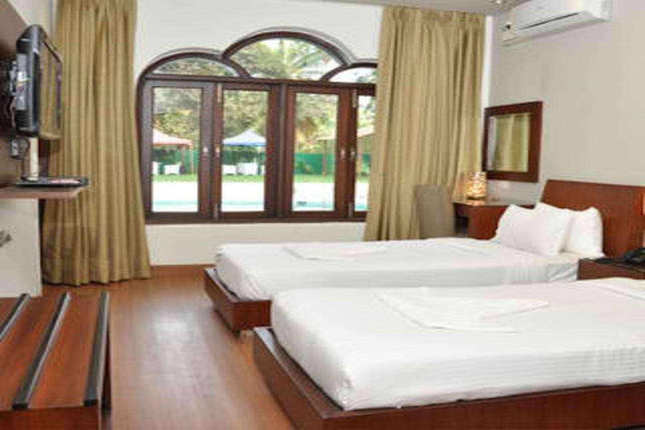 Sukhmantra Resort & Spa Candolim Exterior photo