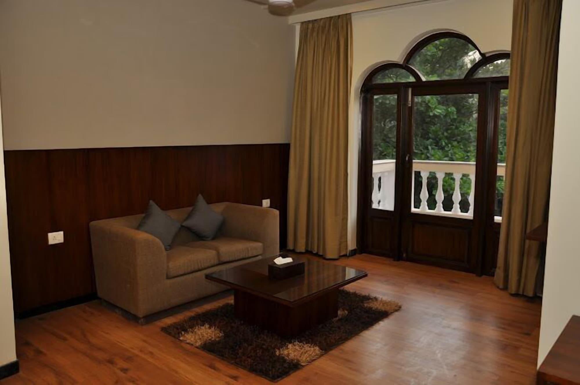 Sukhmantra Resort & Spa Candolim Exterior photo
