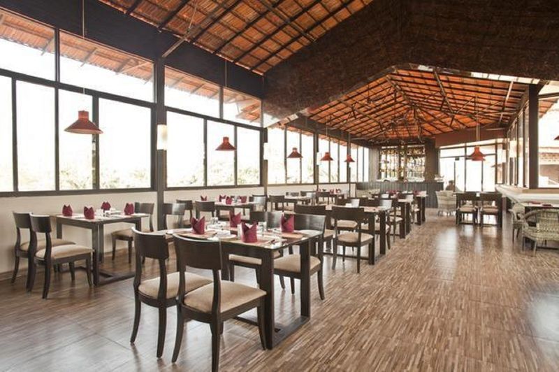 Sukhmantra Resort & Spa Candolim Exterior photo